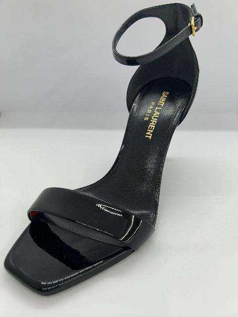 sandal