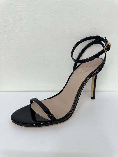 sandal